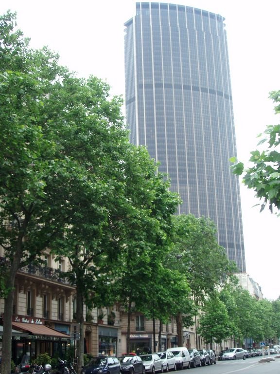 Avenue du Maine.JPG